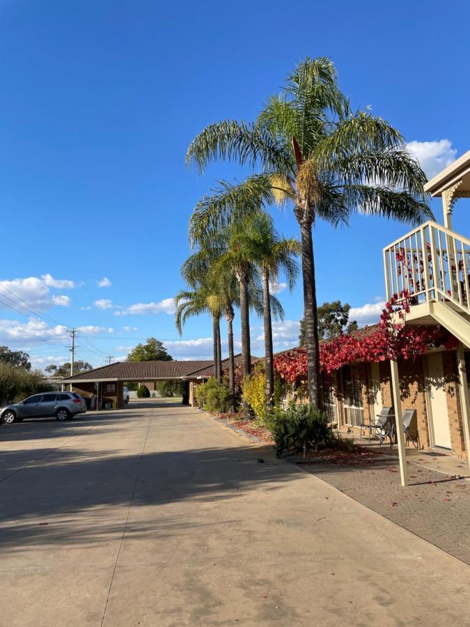 Darling Junction Motor Inn Wentworth 外观 照片